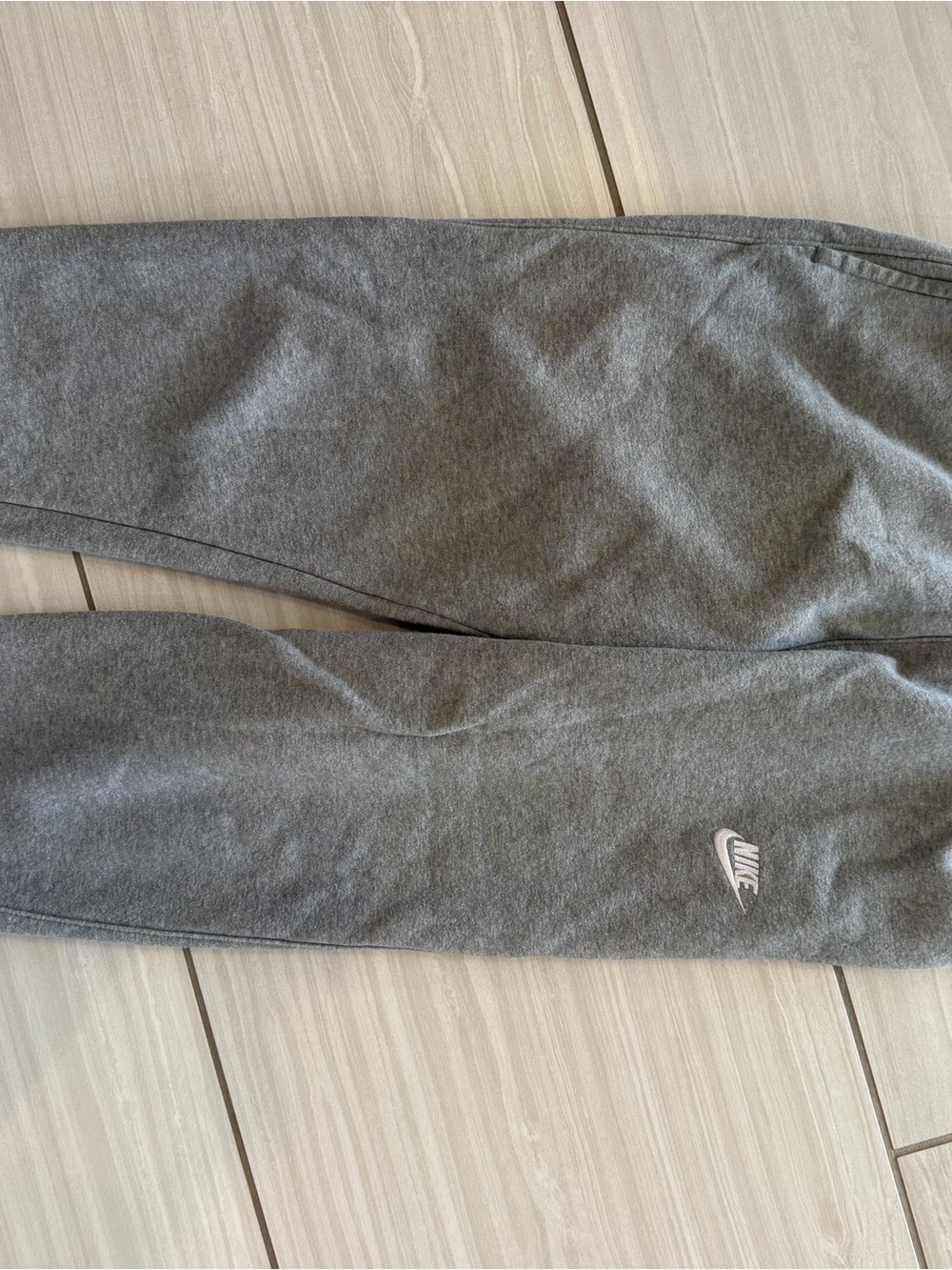Nike Men's Heather Gray Jogger Sweatpants